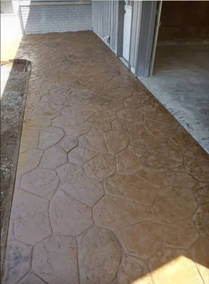 Stamped concrete flagstone patio walkway